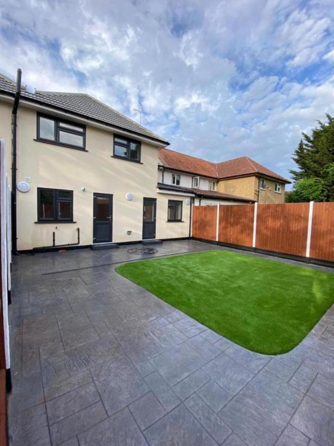 The Royal Boutique Oxford Lodge By London Sleep 6 Hayes  Exterior photo